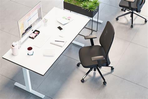 The benefits of height-adjustable desks