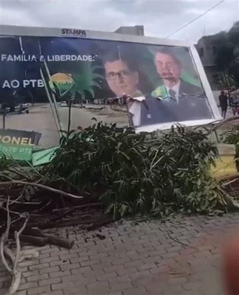 Vídeo Outdoor De Apoio A Bolsonaro é Destruído No Nordeste Metrópoles