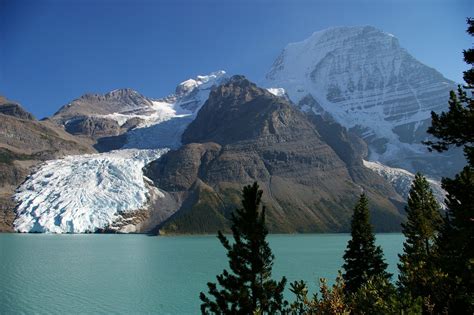 Four amazing stops on Yellowhead Highway - The MILEPOST