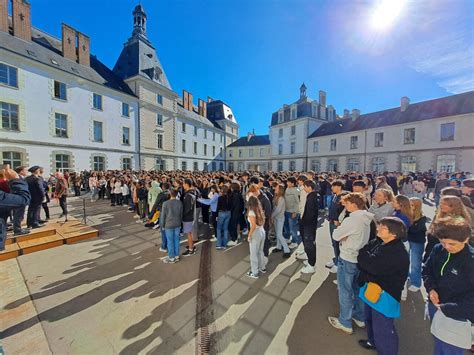 Attentat d Arras un hommage rendu aux victimes dans un lycée de Rennes