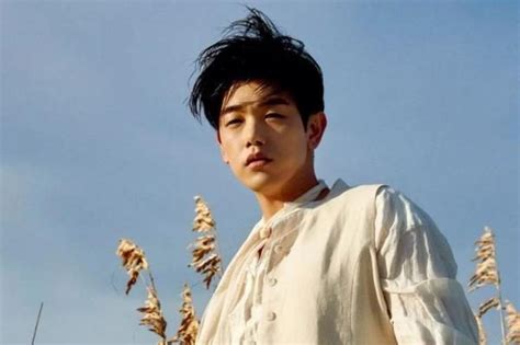 5 Eric Nam Songs To Get You Ready For “There And Back Again” In Singapore