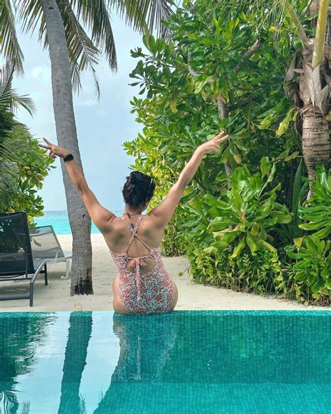 Shraddha Srinath Nails ItBathrobe To Bikini