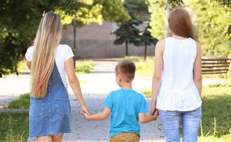 Cassazione La Coppia Di Mamme Gay Non Pu Riconoscere In Italia Il Neonato L Altrapagina It