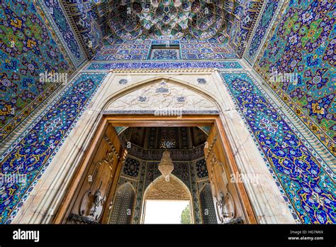 Muqarnas Shah Mosque Hi Res Stock Photography And Images Alamy