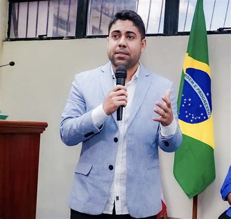 Prefeitura Entrega T Tulos De Propriedades Para Mais De Mil Fam Lias