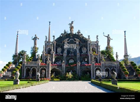 Isola bella gardens hi-res stock photography and images - Alamy