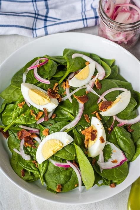 Spinach Bacon Salad with Warm Bacon Dressing | A Mind "Full" Mom