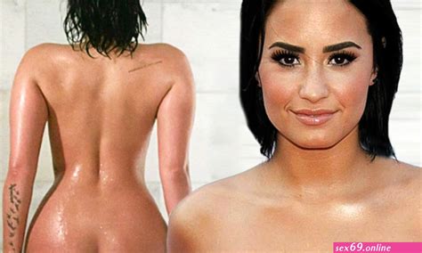 Demi Lovato Naked Sexy Photos