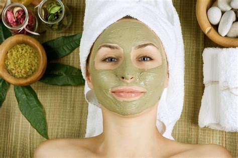 The One Ingredient That Can Make Your Skin Glow Green Tea Face Mask