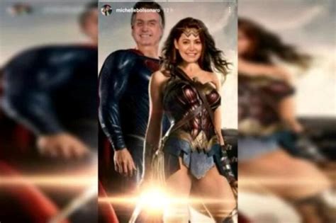 Em Meio Pol Mica Michelle Publica Montagem De Bolsonaro Superman