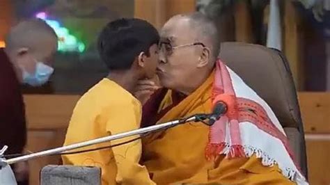 Dalai Lama Implicat Ntr Un Scandal Ngrozitor I Cere Scuze Dup Ce