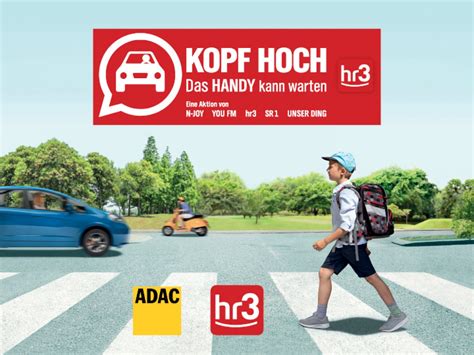 ADAC macht auf Gefahren durch Ablenkung im Straßenverkehr aufmerksam