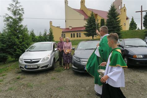 R Po Wi Cenie Pojazd W Mechanicznych Z Okazji Wspomnienia