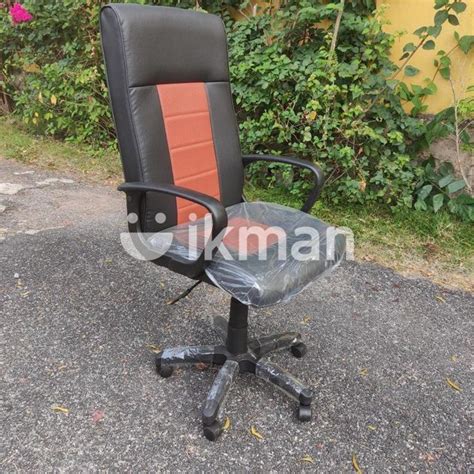 EEH 001 Executive Office Chair Talawatugoda Ikman