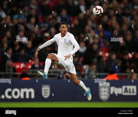 England's Trent Alexander-Arnold Stock Photo - Alamy