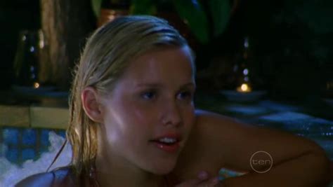 Screen Captures H2o Just Add Water 1x07 Moon Spell Claire Holt