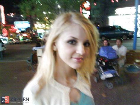 Pretty Fledgling ZB Porn