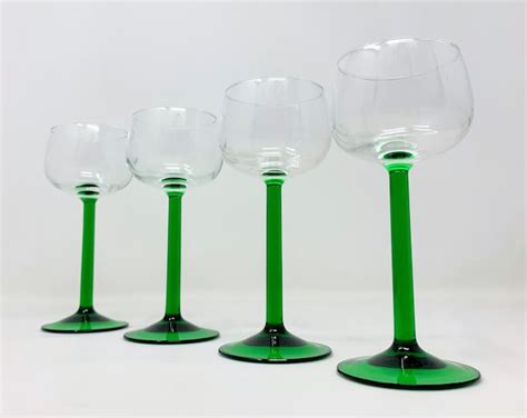 Luminarc France Green Stemmed Wine Glass Set Of Five Retro Barware Vintage Wineglass 1970 Etsy