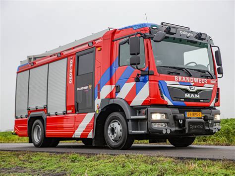 Nieuwe Tankautospuit Voor Brandweer Dalfsen Gearriveerd