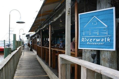 The Riverwalk At Tin City Best Restaurants In Naples