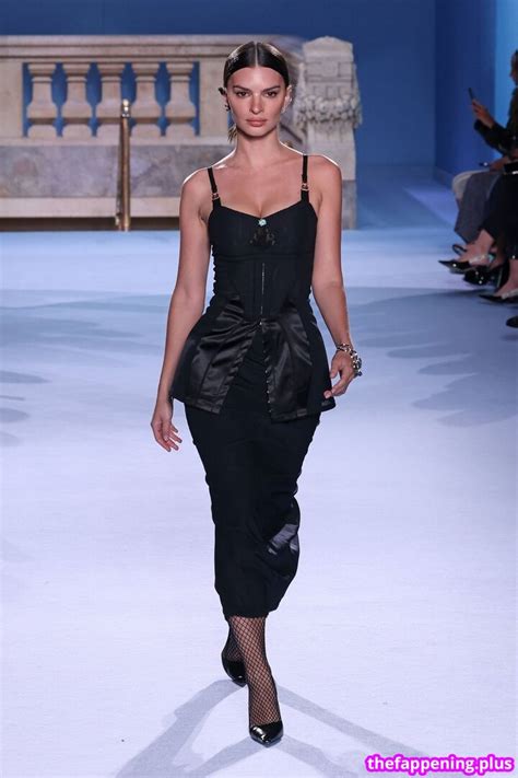 Emily Ratajkowski Emilyratajkowski Emrata Nude OnlyFans Photo 5520 The Fappening Plus