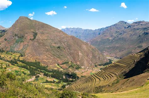 The Sacred Valley of the Incas: Pisac – Snippets of Suri