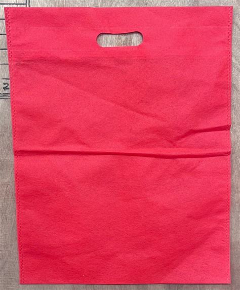 Non Woven D Cut Shopping Bag At Rs 140 Kg Non Woven D Cut Bag In