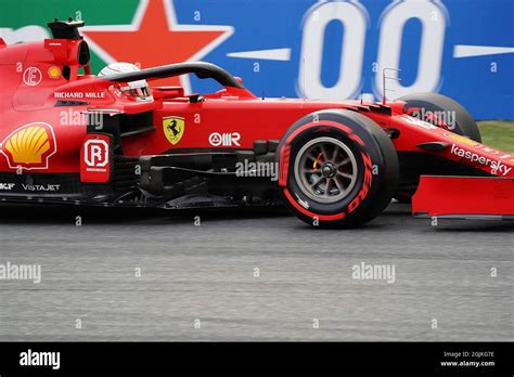 Bremse ferrari formel1 Fotos und Bildmaterial in hoher Auflösung Alamy