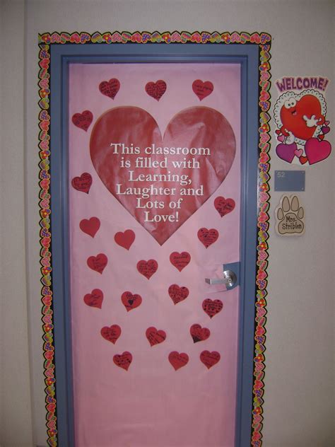 Pin By Ann Hasenstaub On Bulletin Boards Valentines Classroom Door Valentines Door