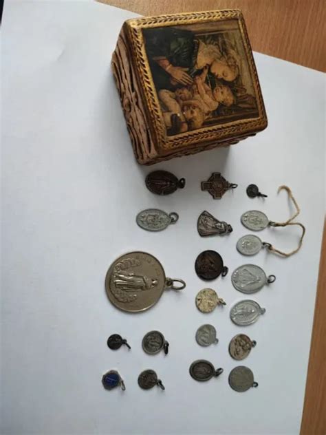 LOT DE 20 ANCIENNES MEDAILLES RELIGIEUSES DIFFERENT METAUX EUR 15 00