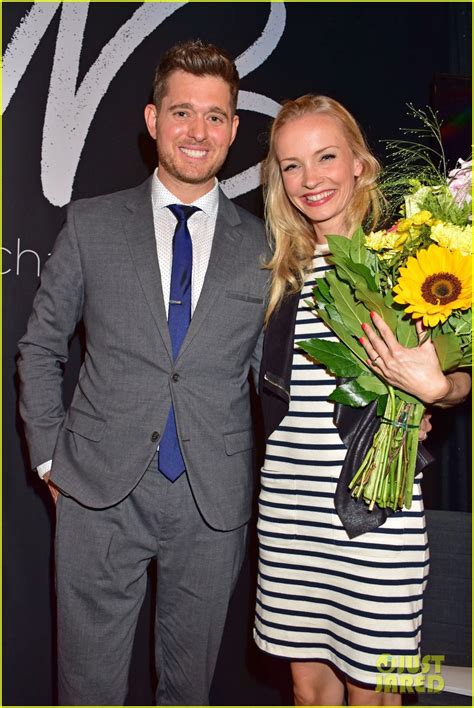 Michael Buble Reveals What Makes a Really Romantic Evening: Photo