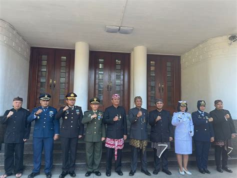 Komandan Lanal Bandung Hadiri Upacara Peringatan Hari Lahir Pancasila