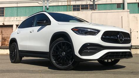 2021 Mercedes-Benz GLA250 review: A smarter starter - CNET