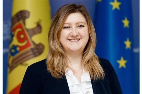 Demisii pe bandă rulantă la ministerul de externe A demisionat și un