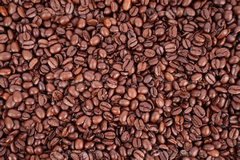 Roasted coffee beans wallpaper - Graphic Templates