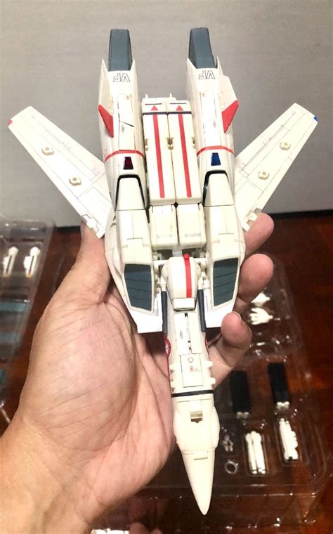 Yamato VF 1J With Super Parts Hikaru Ichijo Custom Hobbies Toys