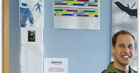 Những tấm ảnh lộ hàng tai hại từ anh chàng đăng nhầm ảnh nude khi bán lò vi sóng tới bức hình