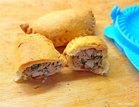 Пресс форма для больших вареников или мини пирожков