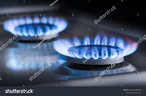 423 2 Burner Gas Stove Cooking Images, Stock Photos & Vectors ...