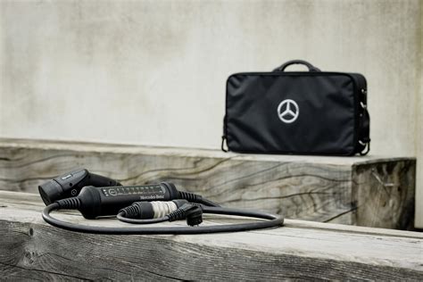 New Charging System From Mercedes Makes The Life Of Ev Drivers So Much Easier Autoevolution