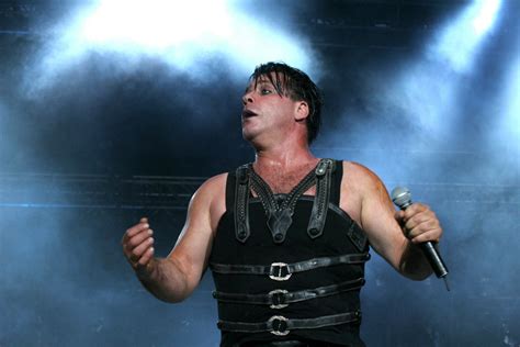 Till Lindemann Versteckt Auf Zunge Album Einen Schlager Song Rolling