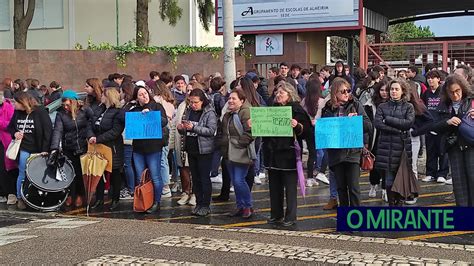 O MIRANTE Protesto De Professores Deixa Alunos Sem Aulas Em Almeirim