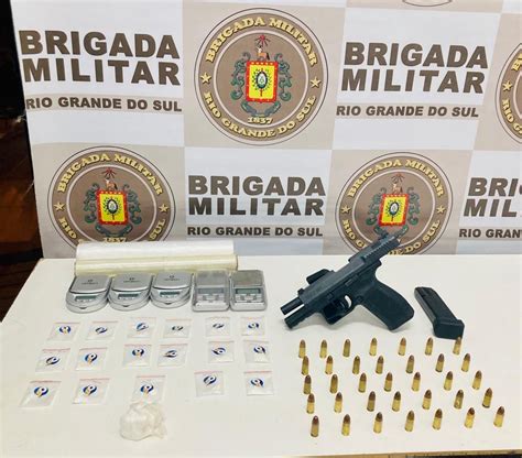 Homem é Preso Com Drogas E Arma De Fogo No Bairro Industrial Em