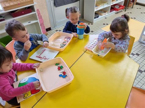 Ateliers Autonomes En Maternelle Ecole St Hilaire Mortagne Sur S Vre