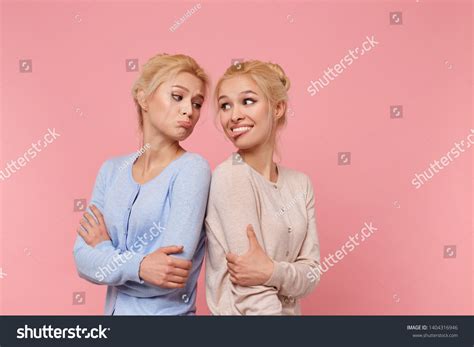 438 Blonde Twins Back Images Stock Photos Vectors Shutterstock