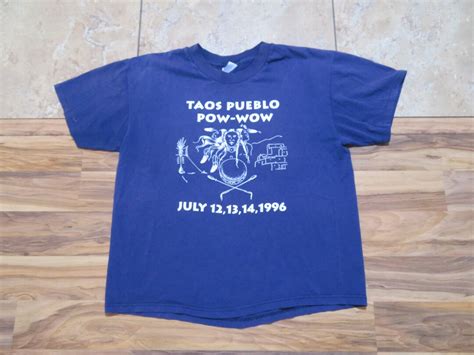 Vintage Taos New Mexico Pueblo Pow Wow Native Print Blue White T Shirt