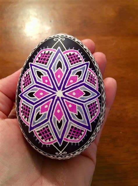 Pin By Toni Goolsby On Pysanka Pysanky Eggs Pattern Easter Eggs