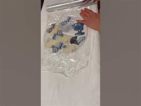 Как из простой салфетки и утюга сделать переводку на ткань . # ...