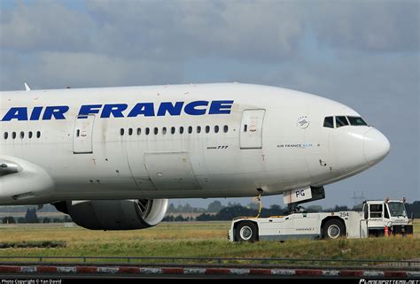 F Gspg Air France Boeing Er Photo By Yan David Id