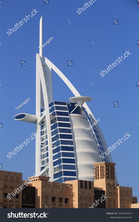 1,072 Sail shape hotel Images, Stock Photos & Vectors | Shutterstock